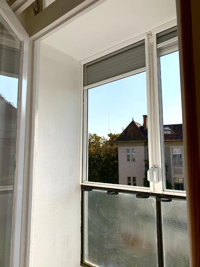 Cozy Apartment In The City Centre Next To Dom Square Szeged Exteriör bild