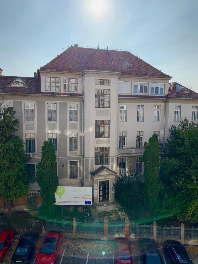 Cozy Apartment In The City Centre Next To Dom Square Szeged Exteriör bild